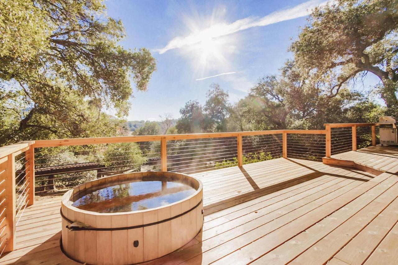 Hot Tub Disney Train Track In Julian Amazing Views Exterior foto